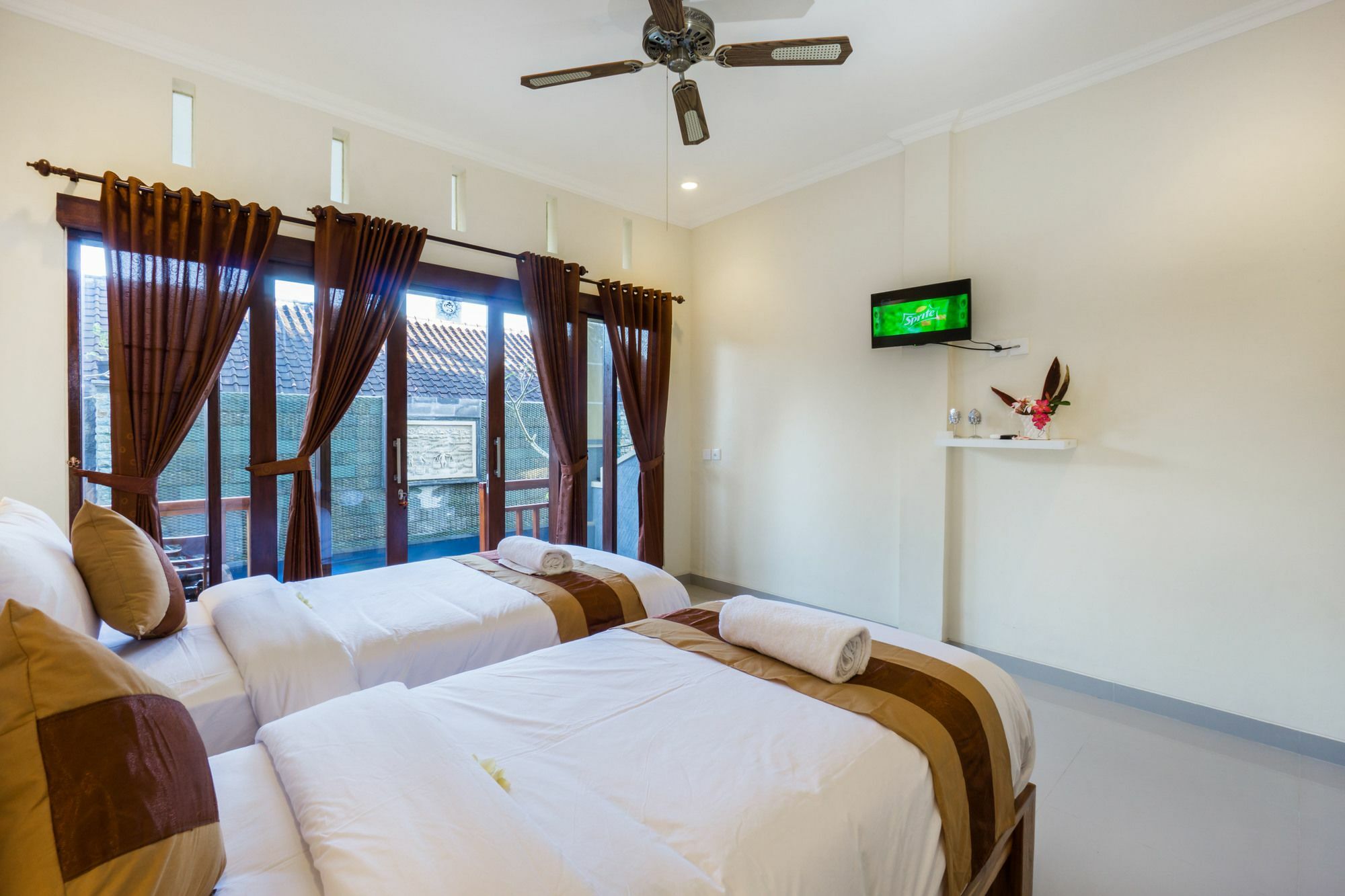 Seaweed Guesthouse Lembongan Extérieur photo